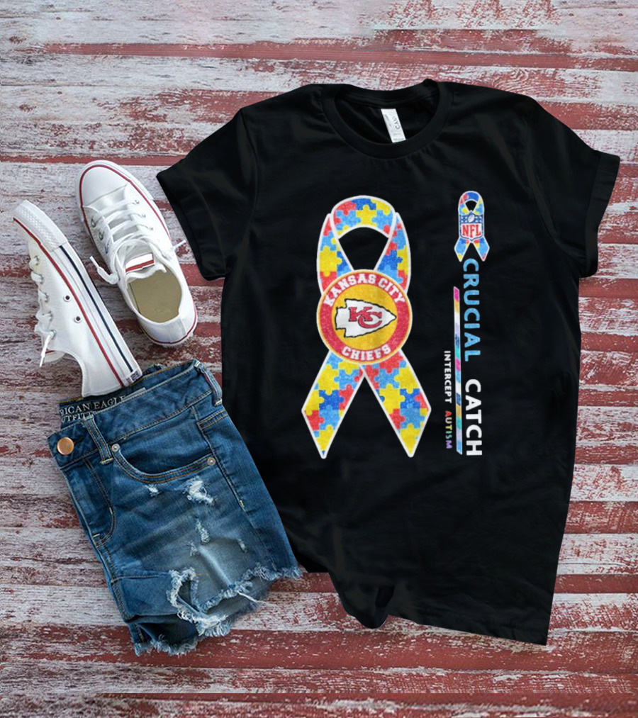 Kansas City Chiefs NFL Puzzle Ribbon Autism Awareness Crucial Catch T-Shirt