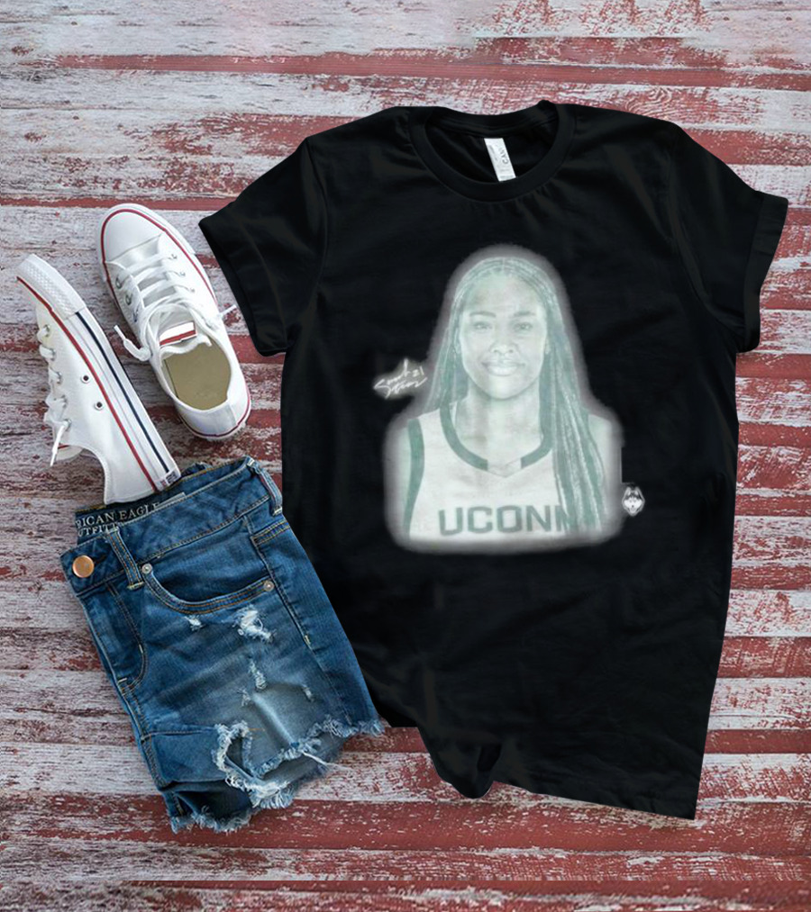 Sarah Strong UConn Huskies Signature Pencil Drawing T-Shirt