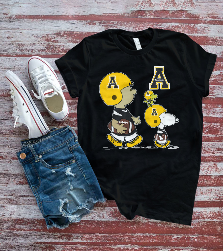 Appalachian State Mountaineers Snoopy And Woodstock Football Helmet T-Shirt