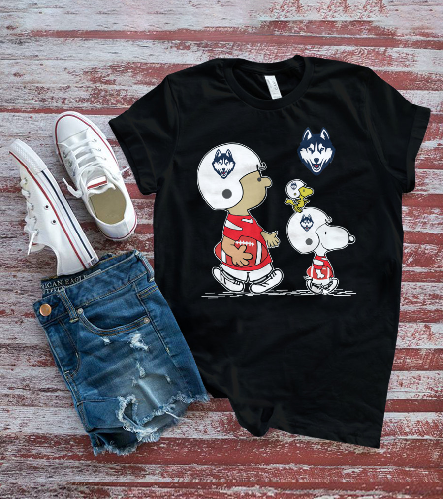 Connecticut Huskies Snoopy Football Team Pals T-Shirt