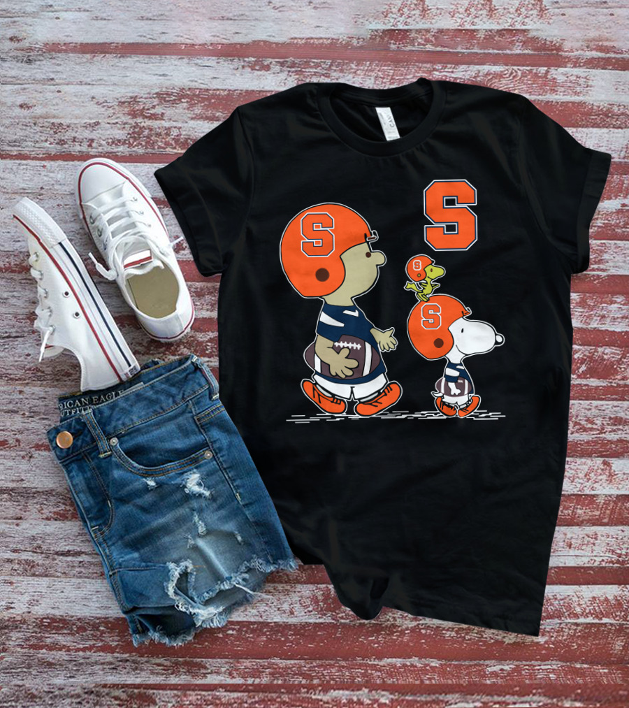 Syracuse Orange Peanuts Snoopy And Woodstock Football Team T-Shirt