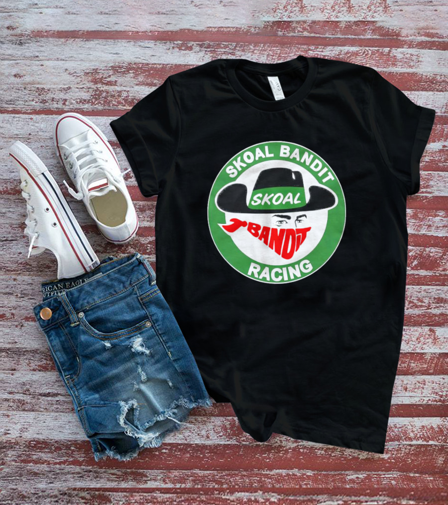Skoal Bandit Racing Skoal Bandit Logo Cowboy Hat Red Bandana T-Shirt