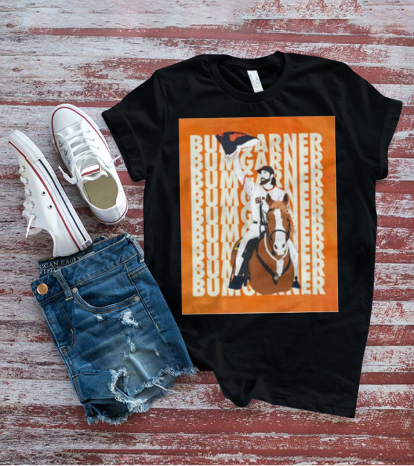 Bumgarner Riding Horse Giants Baseball Victory T-Shirt