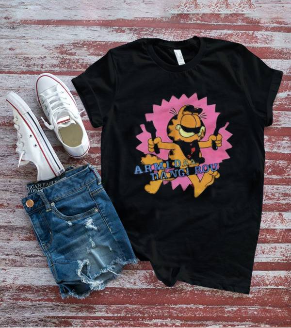 Garfield Armed And Dangerous With Utensils Single Stitch T-Shirt