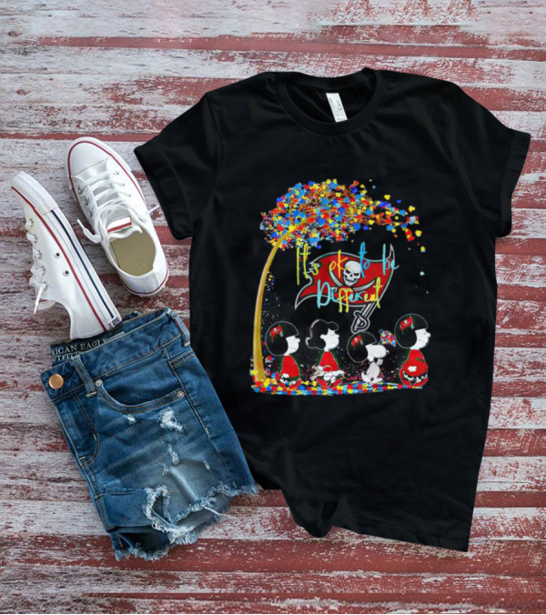 Tampa Bay Buccaneers Peanuts Characters It's OK To Be Different Autism Fall T-Shirt