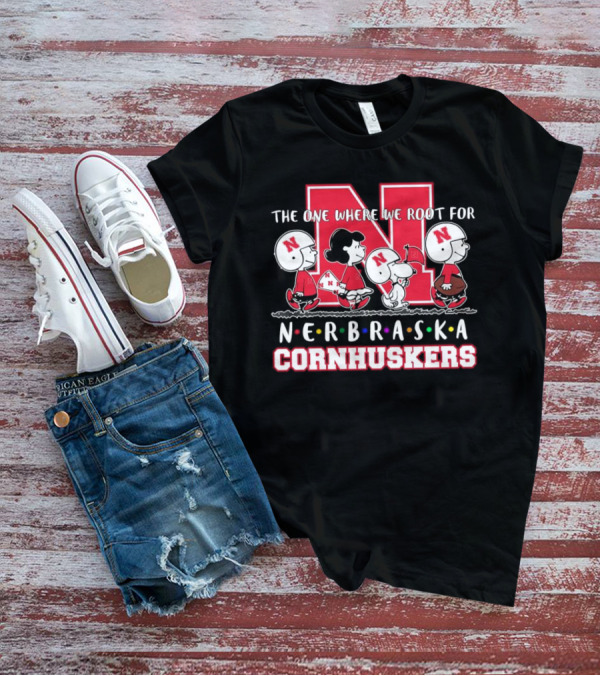 The One Where We Root For Nebraska Cornhuskers Peanuts Characters Football Helmets T-Shirt