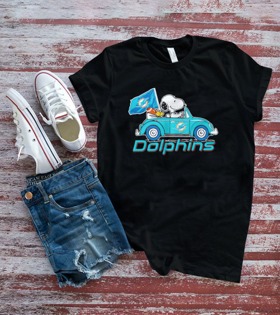 Snoopy And Woodstock Driving Car Miami Dolphins Flag T-Shirt