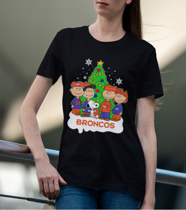Peanuts Characters Denver Broncos Christmas Tree Scene T-Shirt