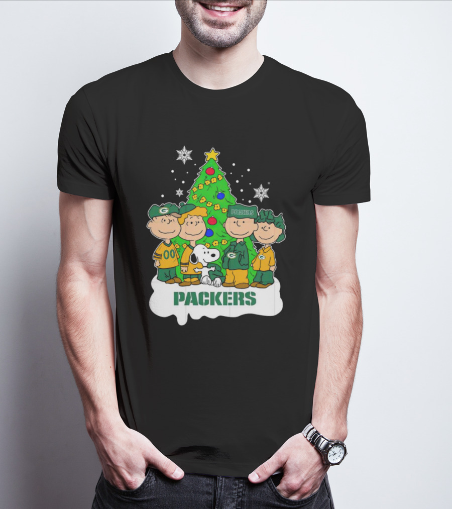 Green Bay Packers Christmas Peanuts Characters With Tree T-Shirt