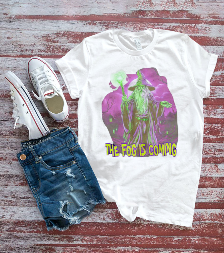 The Fog Is Coming Wizard With Green Staff And Purple Background T-Shirt