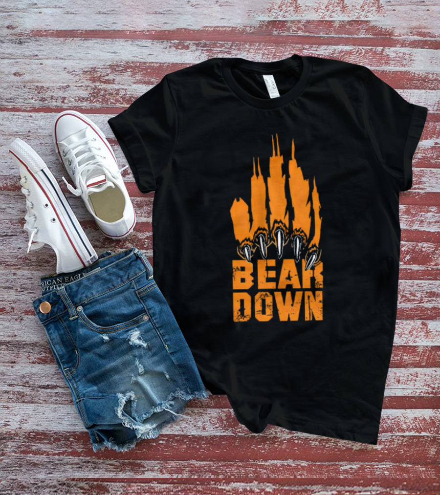 Bear Down Chicago Bears Claw Skyline T-Shirt