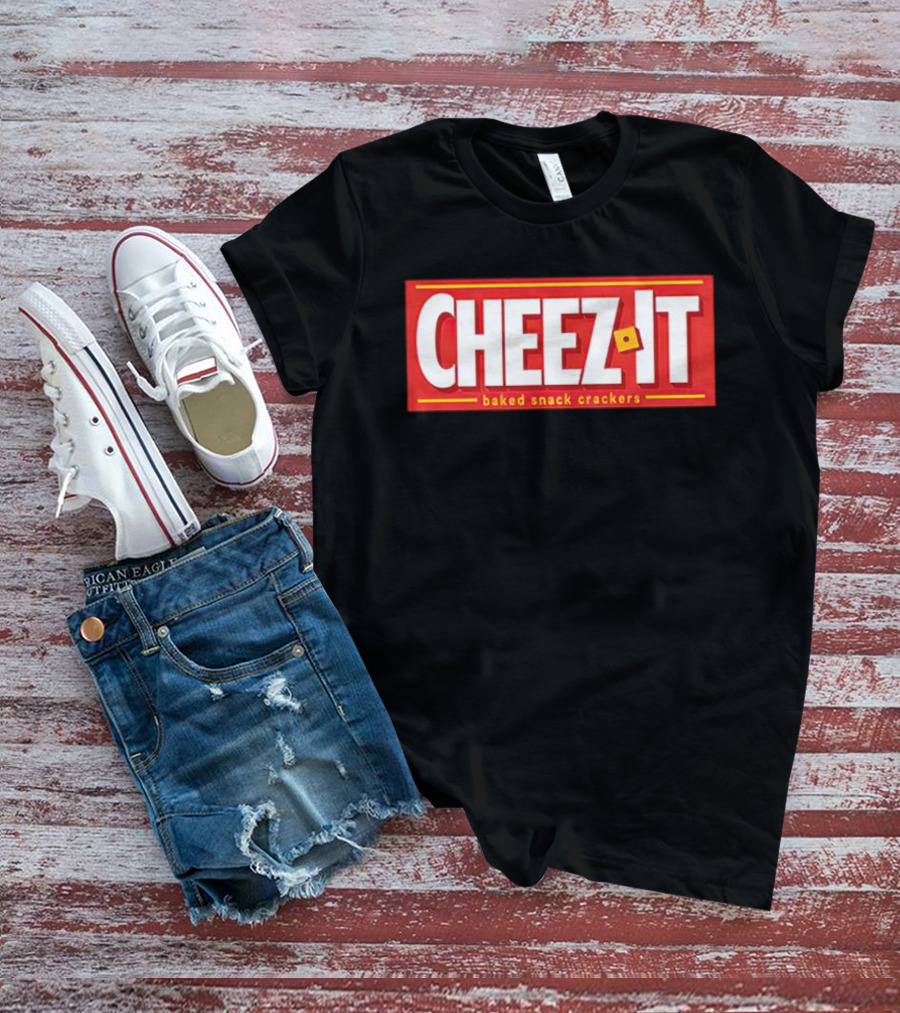 Cheez-It Baked Snack Crackers Iconic T-Shirt