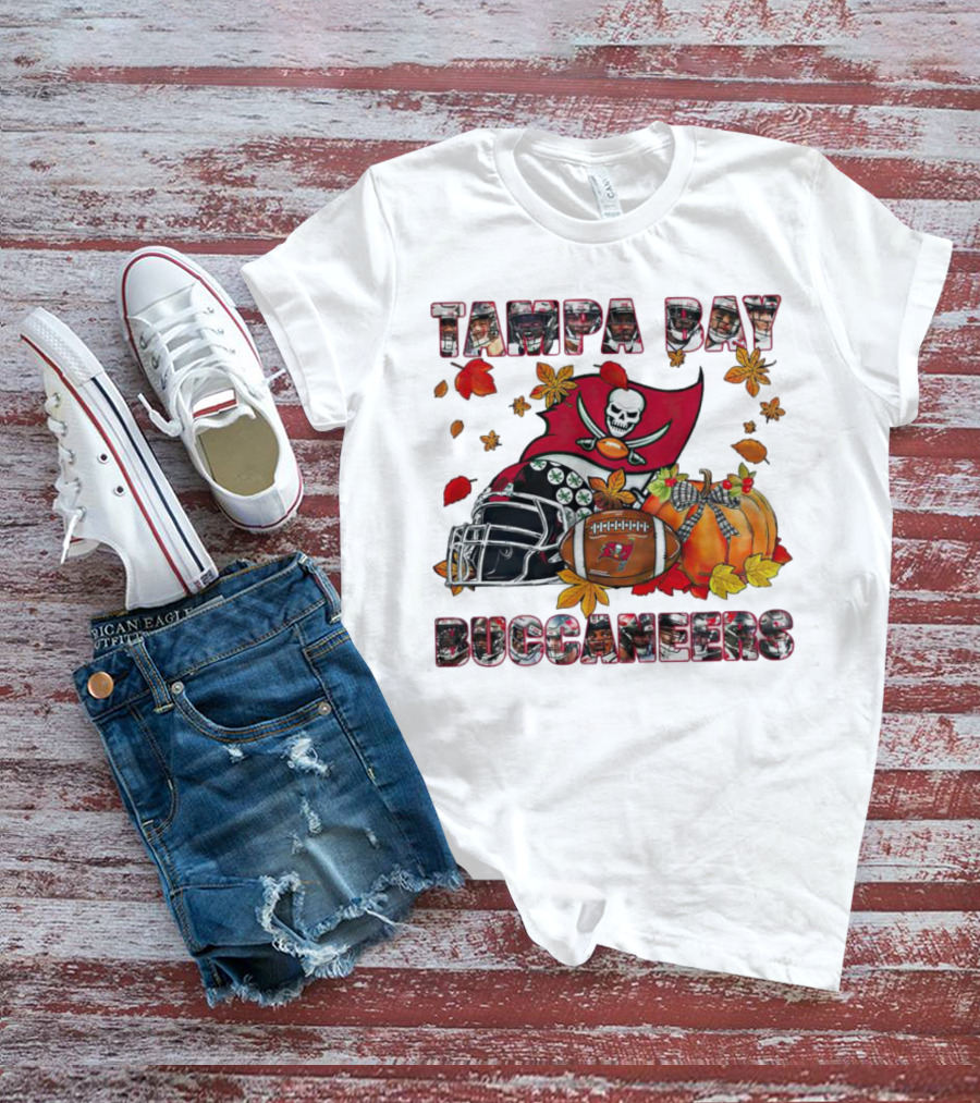 Tampa Bay Buccaneers Helmet Pumpkin Fall Football Leaves T-Shirt