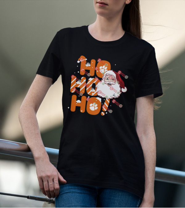 Clemson Tigers Santa Claus Ho Ho Ho Christmas Paw Print Snowflakes T-Shirt