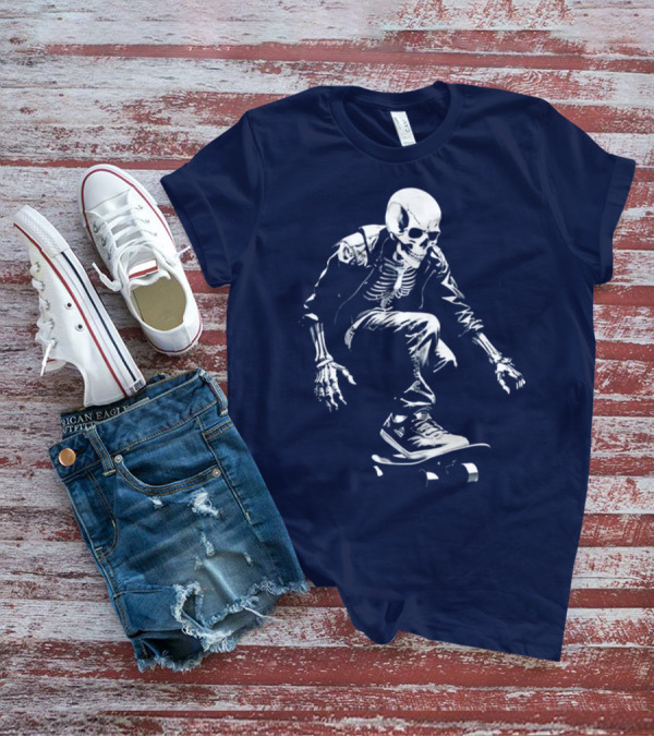 Skeleton Skateboarder Cool Iconic Street Style Skater Pose T-Shirt