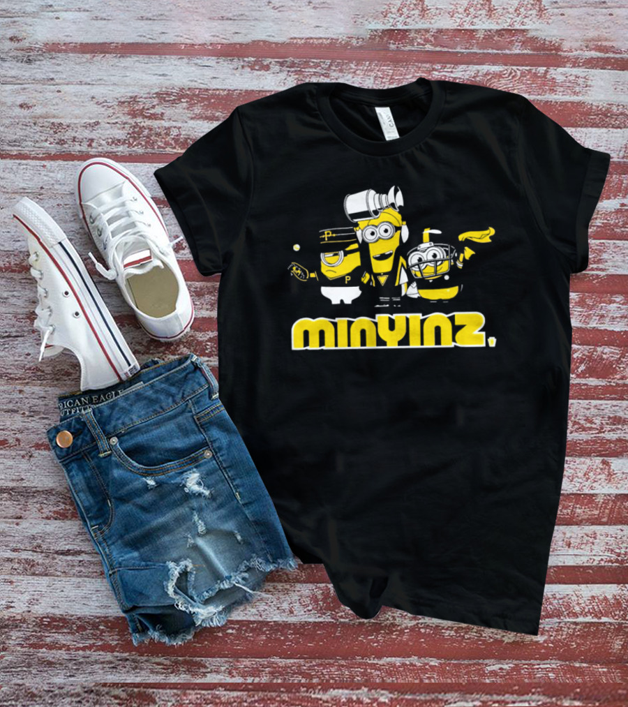 Minyinz Minions Pittsburgh Pirates Football And Baseball T-Shirt