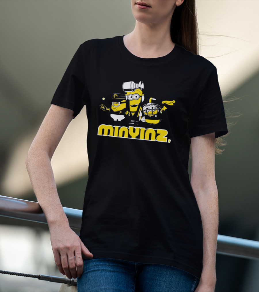 Minyinz Minions Pittsburgh Pirates Football And Baseball T-Shirt