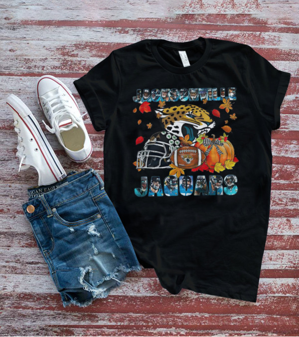 Jacksonville Jaguars Autumn Football Helmet And Pumpkin Leaves T-Shirt