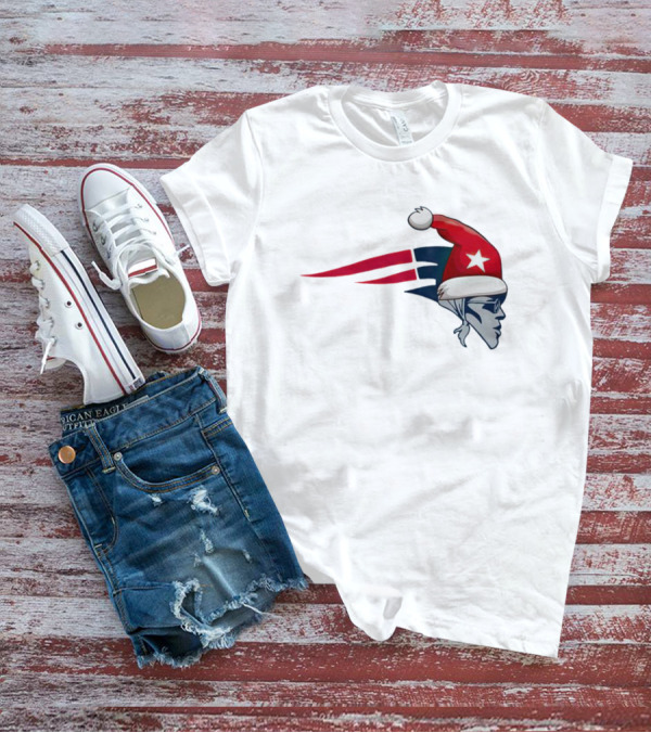 New England Patriots Christmas Santa Hat T-Shirt