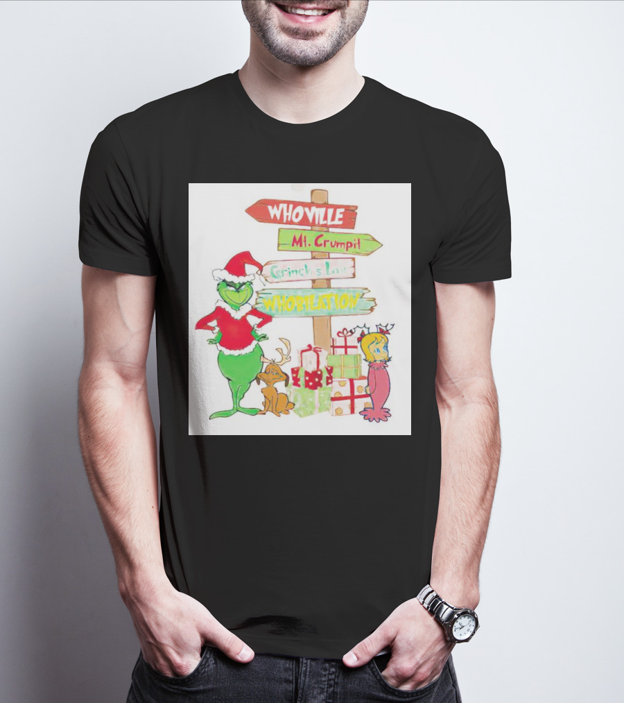 Whoville Mt. Crumpit Grinch’s Lair Whobilation Christmas Scene With Grinch And Max T-Shirt