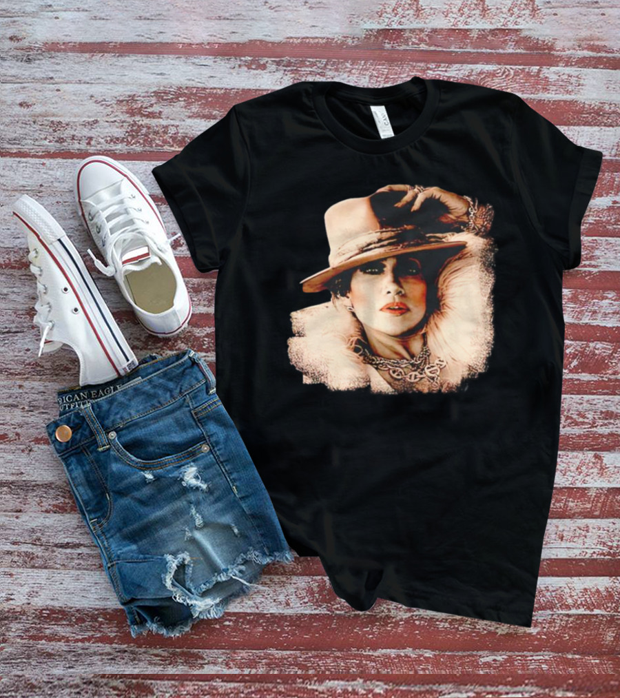 Jennifer Lopez Fur Coat And Hat Style Now T-Shirt