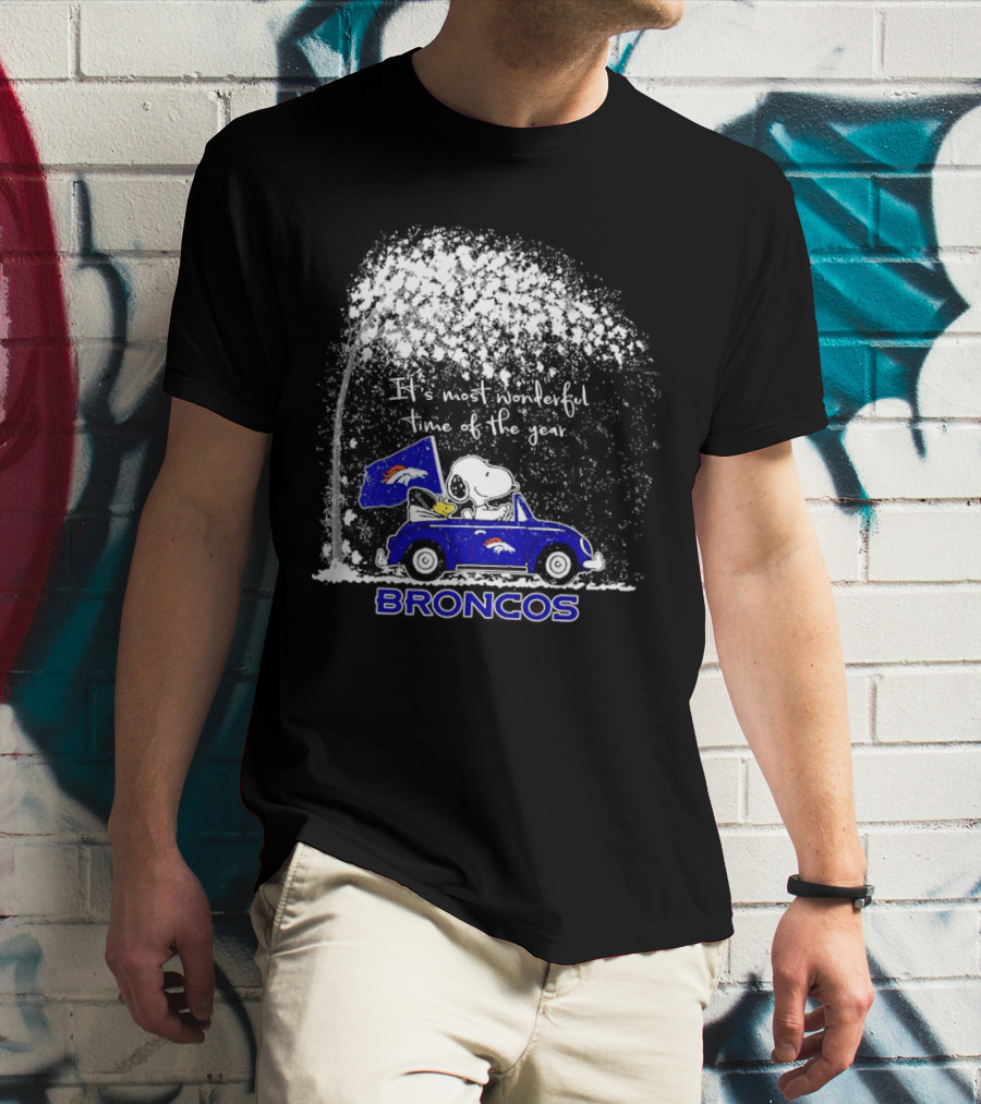 Snoopy And Woodstock Broncos It’s Most Wonderful Time Of The Year Winter Scene T-Shirt