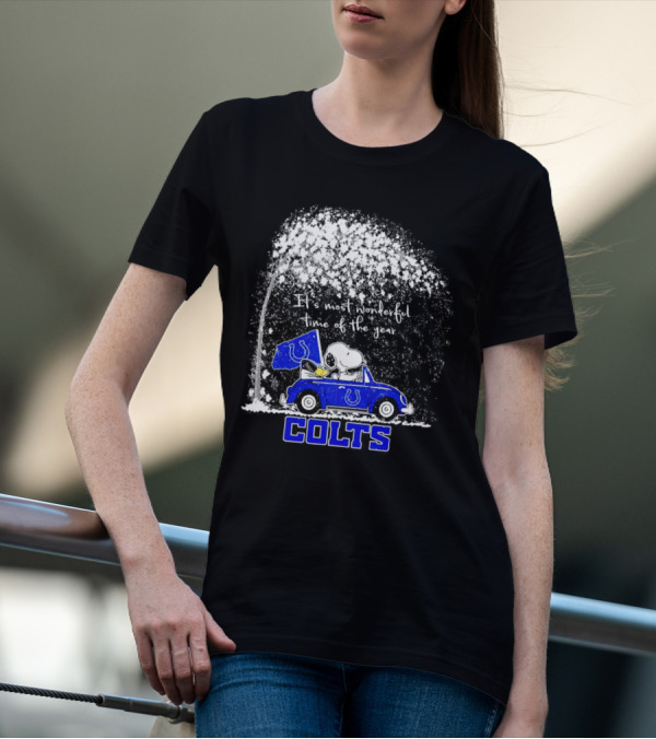 Snoopy And Woodstock Colts It's Most Wonderful Time Of The Year Winter Car Scene T-Shirt