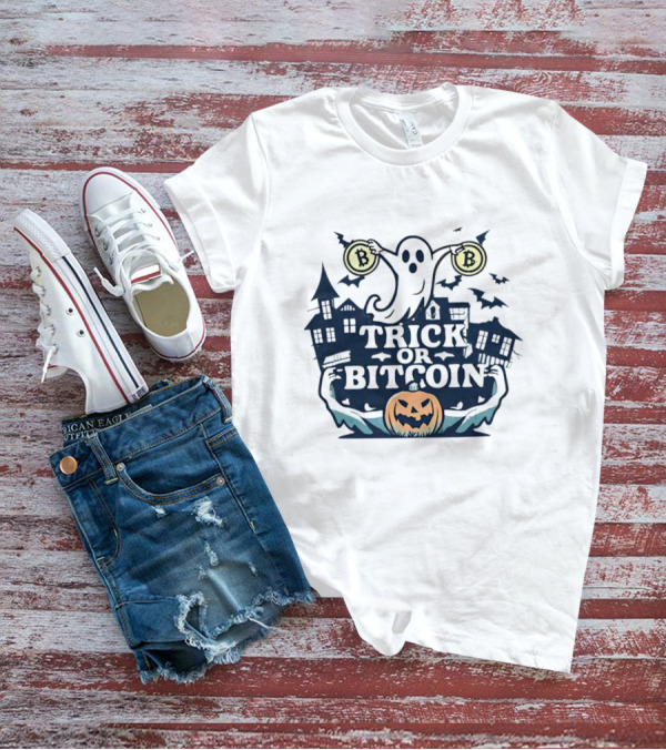 Trick Or Bitcoin Ghost Halloween With Pumpkins And Coins T-Shirt