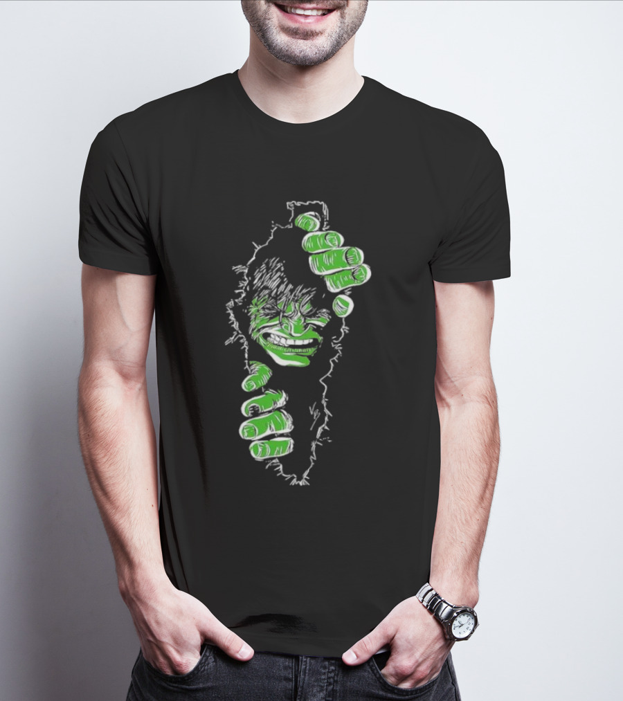 Marvel The Incredible Hulk Ripping Avenger T-Shirt