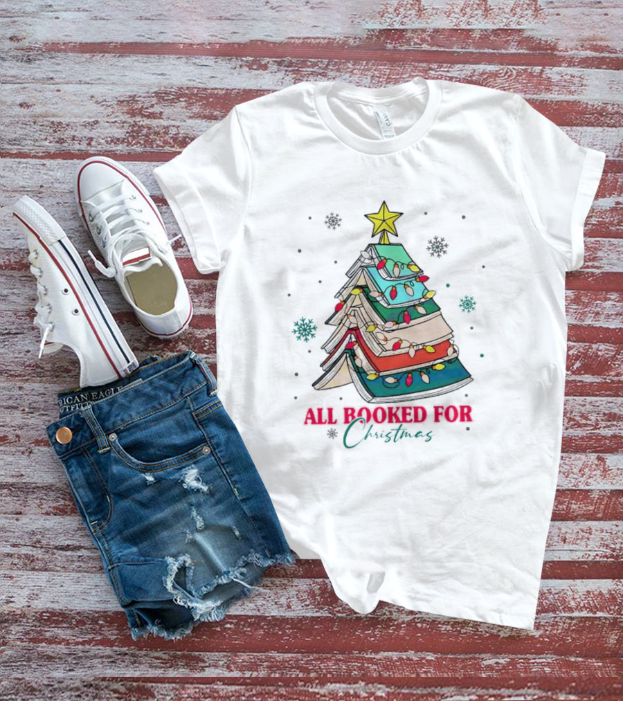 All Booked For Christmas Tree With Books And Lights T-Shirt