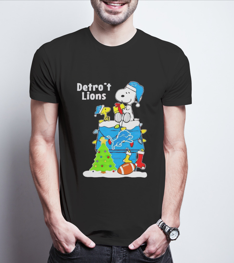 Snoopy And Woodstock Detroit Lions Christmas Igloo With Football And Tree T-Shirt