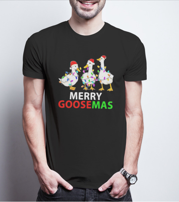 Merry Goosemas Santa Hat Geese Wrapped In Christmas Lights T-Shirt