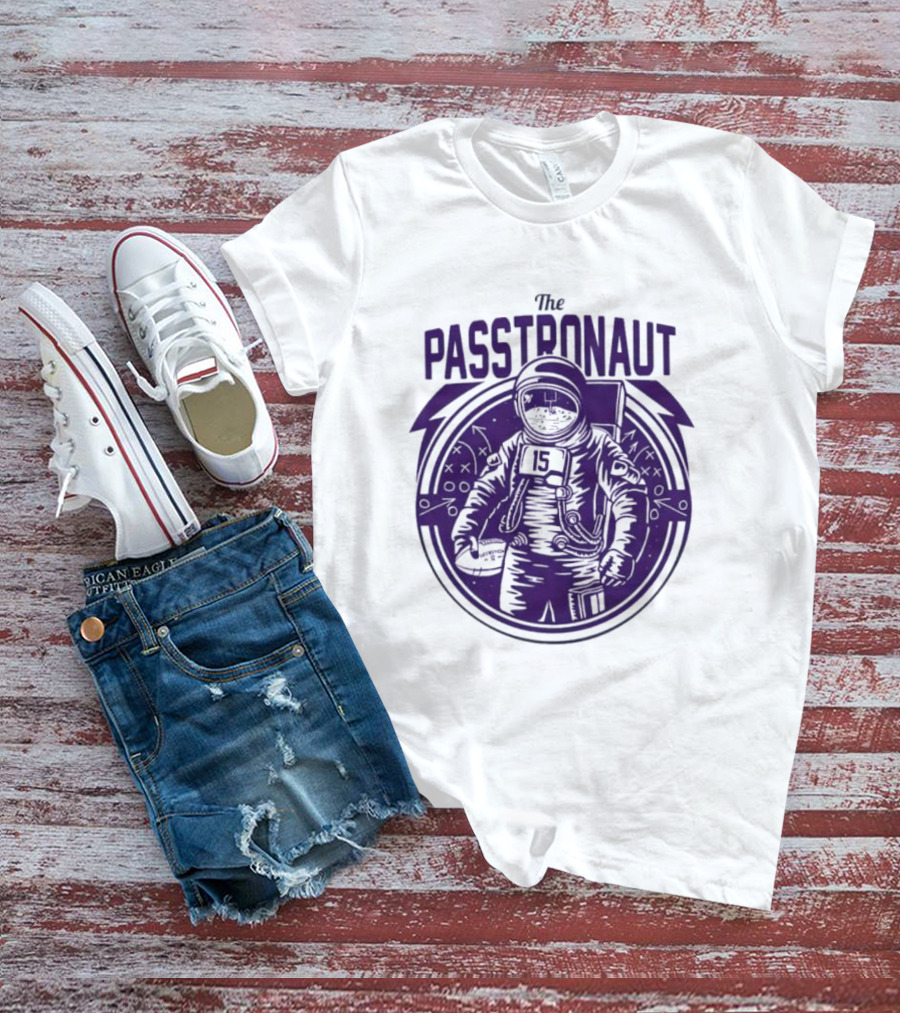 Minnesota Vikings The Passtronaut Astronaut Player Number 15 T-Shirt