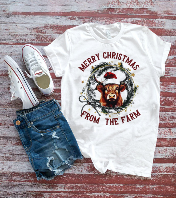 Merry Christmas From The Farm Cow Highland Christmas Wreath T-Shirt