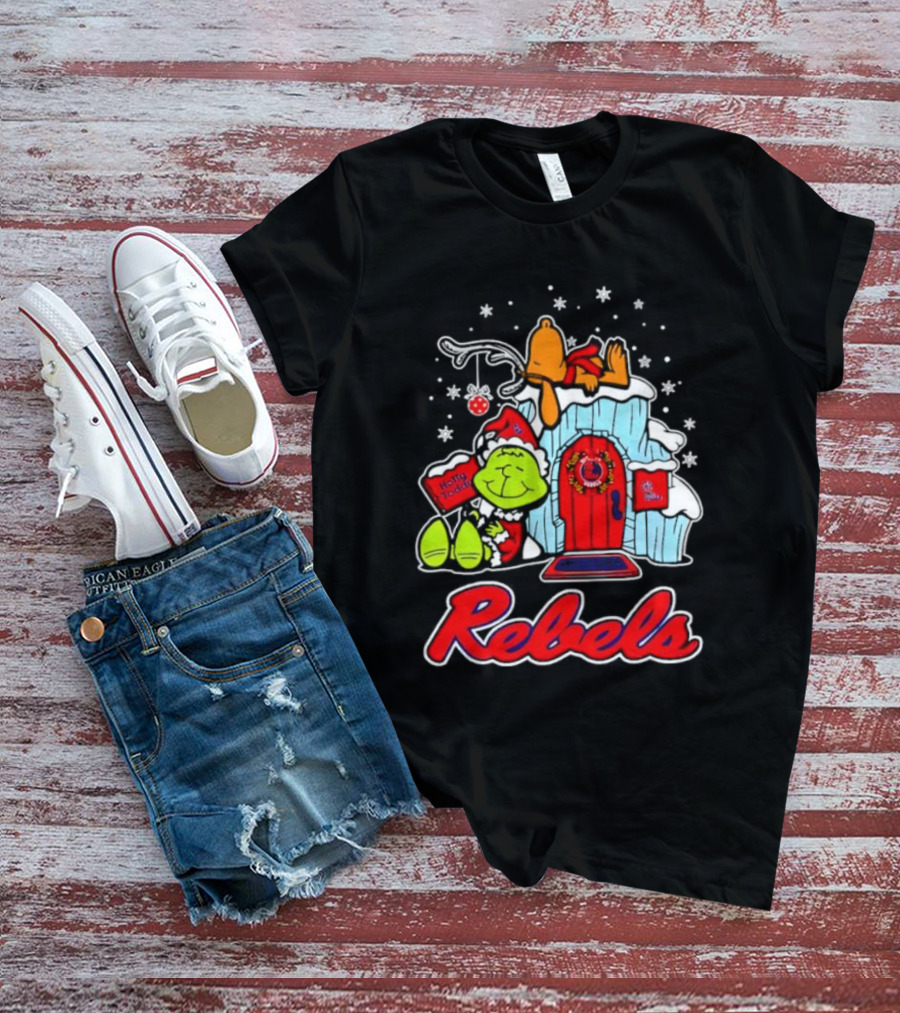 Peanuts Ole Miss Rebels Grinch Snoopy Merry Christmas T-Shirt