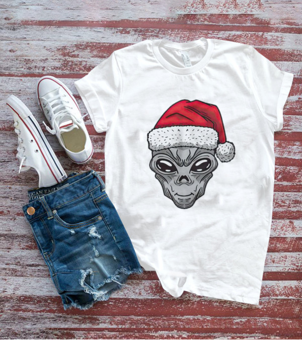 Santa Alien Christmas Hat Festive Extraterrestrial T-Shirt