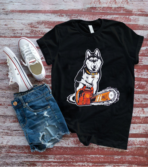 Washington Huskies Beaver Buster Chainsaw Dog T-Shirt