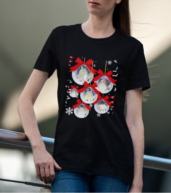 Totoro Chibi Christmas Ornaments With Snowflakes And Red Bows T-Shirt