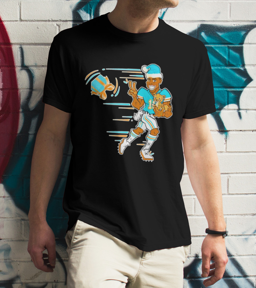 Tyreek Hill Cheetah Claus Football Holiday Player With Cheetah And Santa Hat T-Shirt