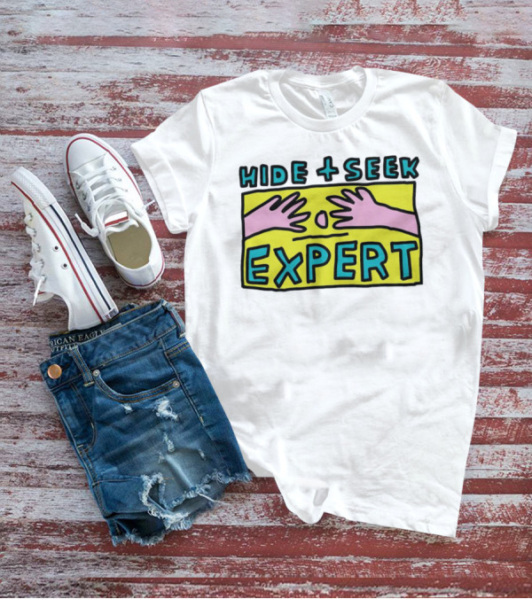 HIDE + SEEK EXPERT HAND T-Shirt