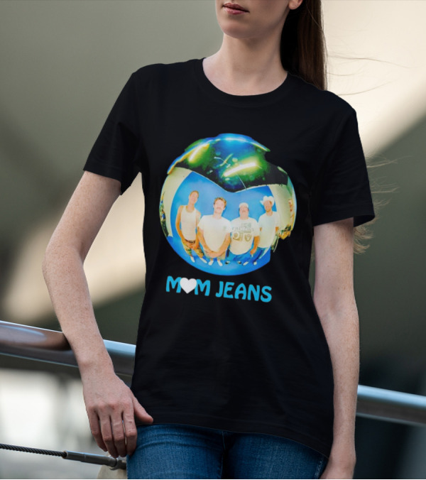 Mom Jeans Heart Raiders Orb Photo T-Shirt