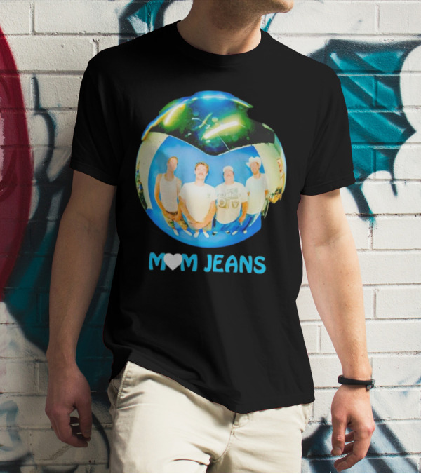 Mom Jeans Heart Raiders Orb Photo T-Shirt
