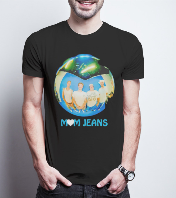 Mom Jeans Heart Raiders Orb Photo T-Shirt