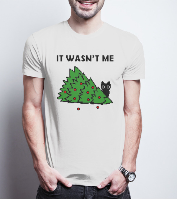 Cat Hiding Behind Christmas Tree It Wasn't Me T-Shirt