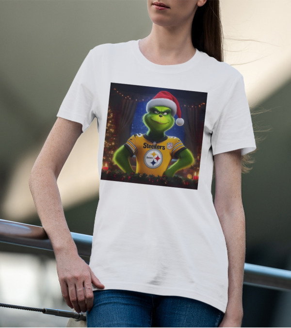 Grinch Wearing Pittsburgh Steelers Jersey Christmas Scene T-Shirt