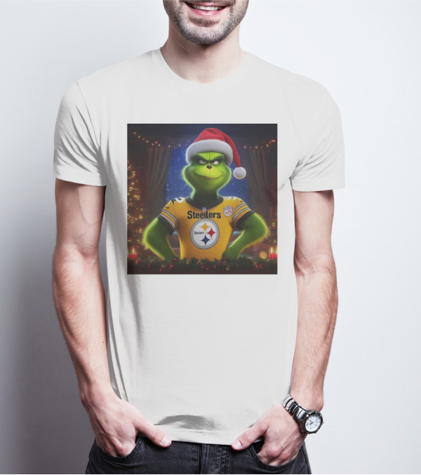 Grinch Wearing Pittsburgh Steelers Jersey Christmas Scene T-Shirt