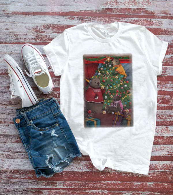 Tazz Talks Christmas Tree Celebrations With Adorable Bear Family Holiday Scene T-Shirt