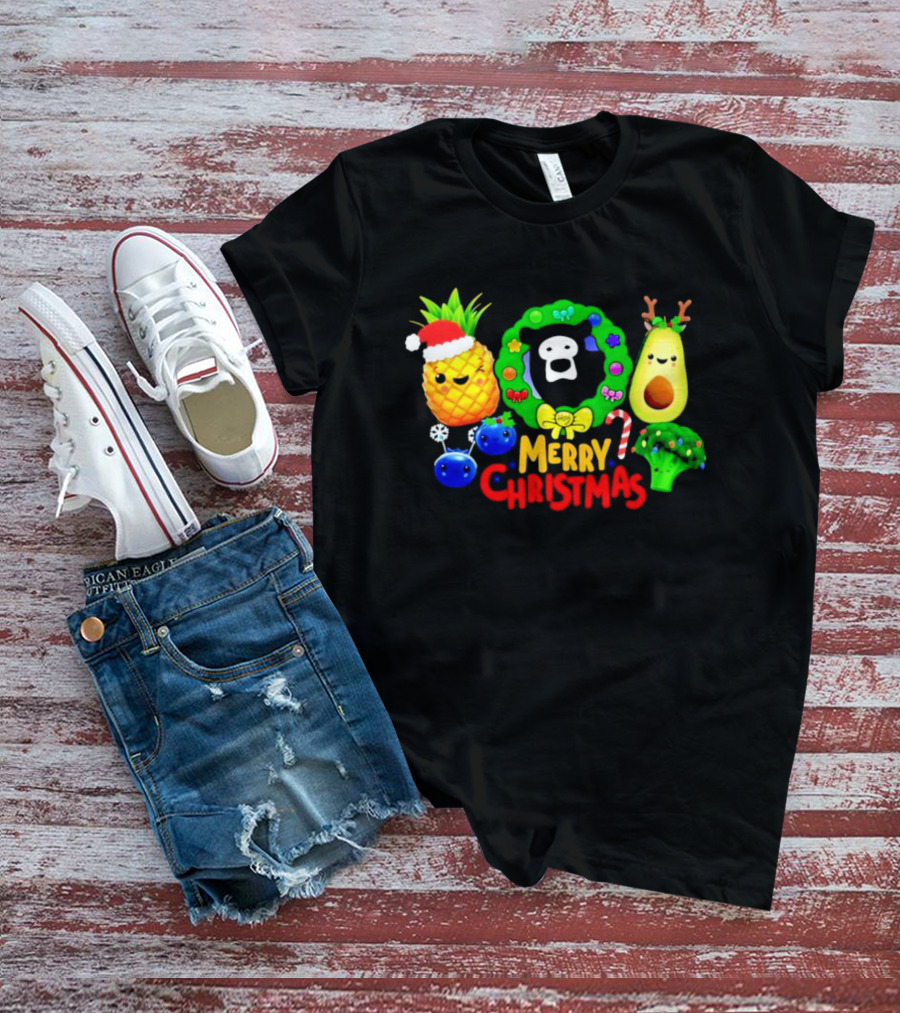 Hey Bear Sensory Merry Christmas Pineapple Avocado Broccoli Wreath T-Shirt