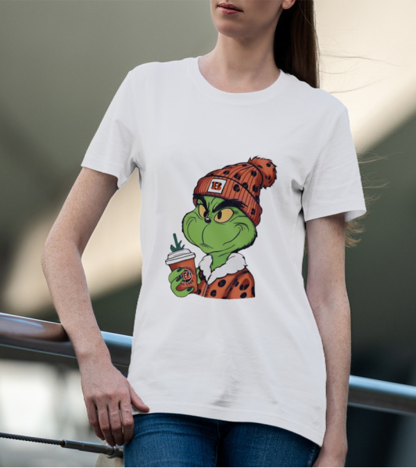 Grinch Boujee Cincinnati Bengals Football Fan Holiday T-Shirt