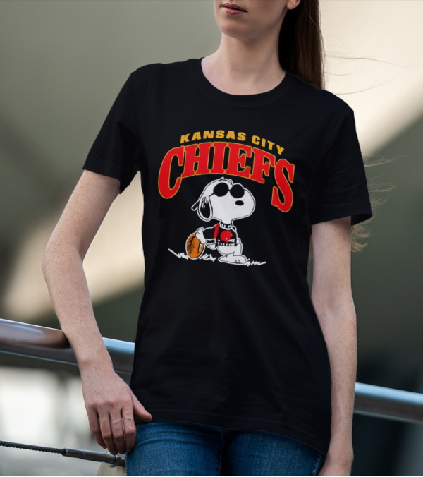 Snoopy Kansas City Chiefs Football T-Shirt